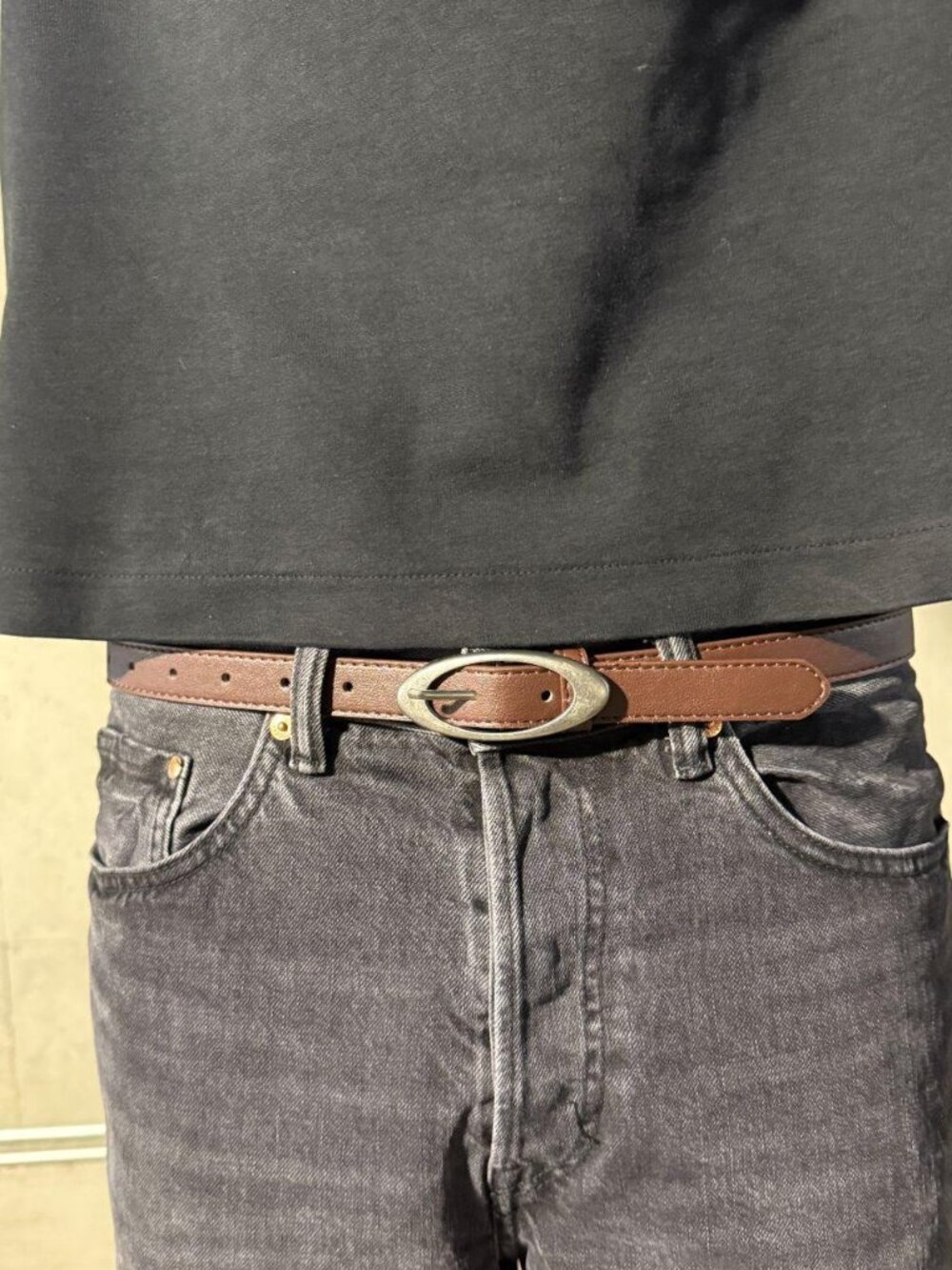 Vintage Brown Leather Oval Metal Buckle Belt